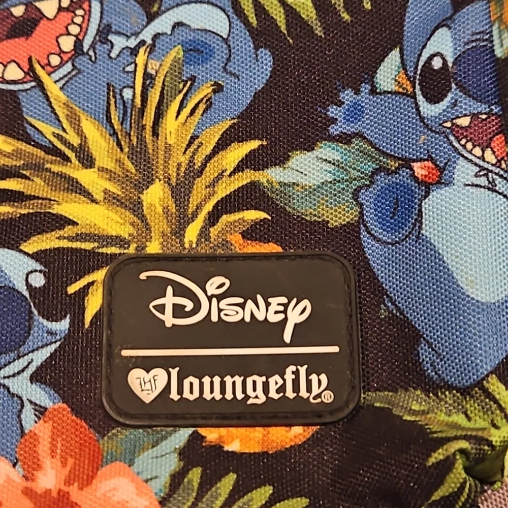 Disney Loungefly Stitch Pineapple Large Size Backpack‎